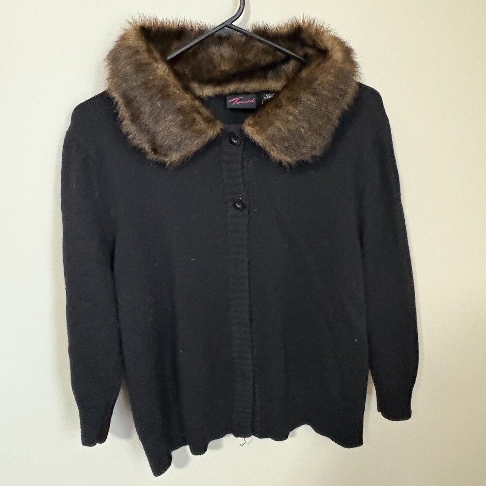 Torrid black button down sweater with brown faux fur collar
